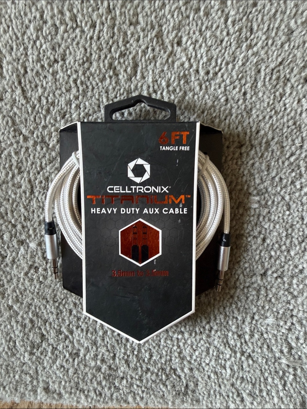 Titanium 6ft Heavy Duty White Aux Cable - 3.5mm to 3.5mm